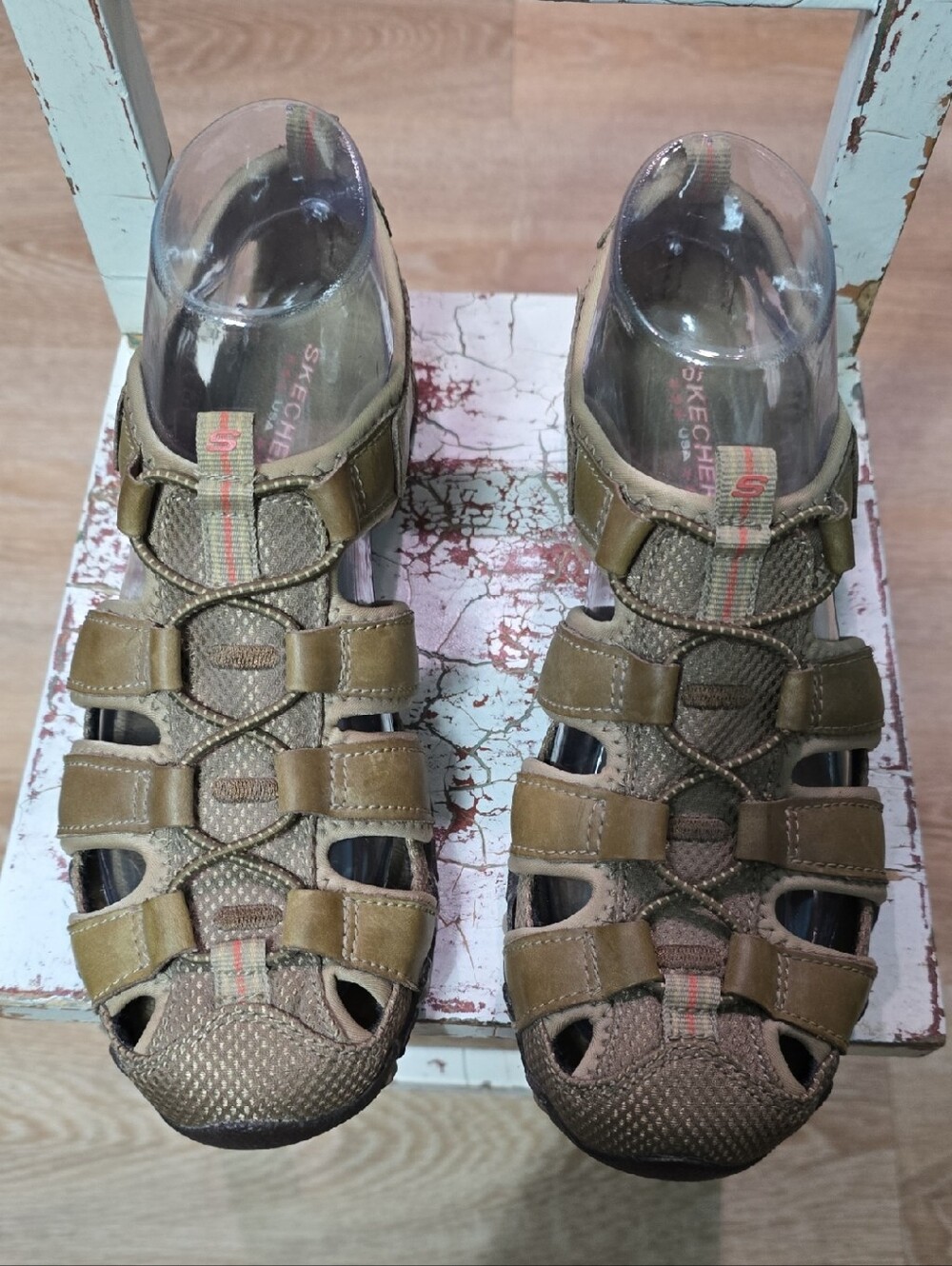Skechers Olive/Tan Closed-Toe Strappy Outdoor Sandals SN 47837 Size 8